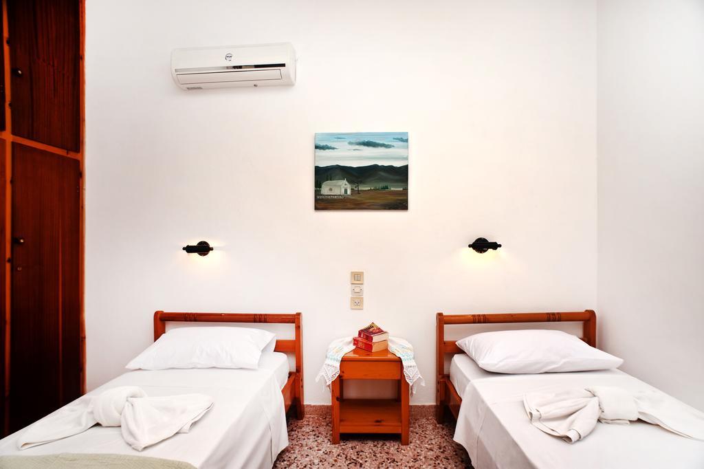 Dolphin Apartments Frangocastelo Exterior photo