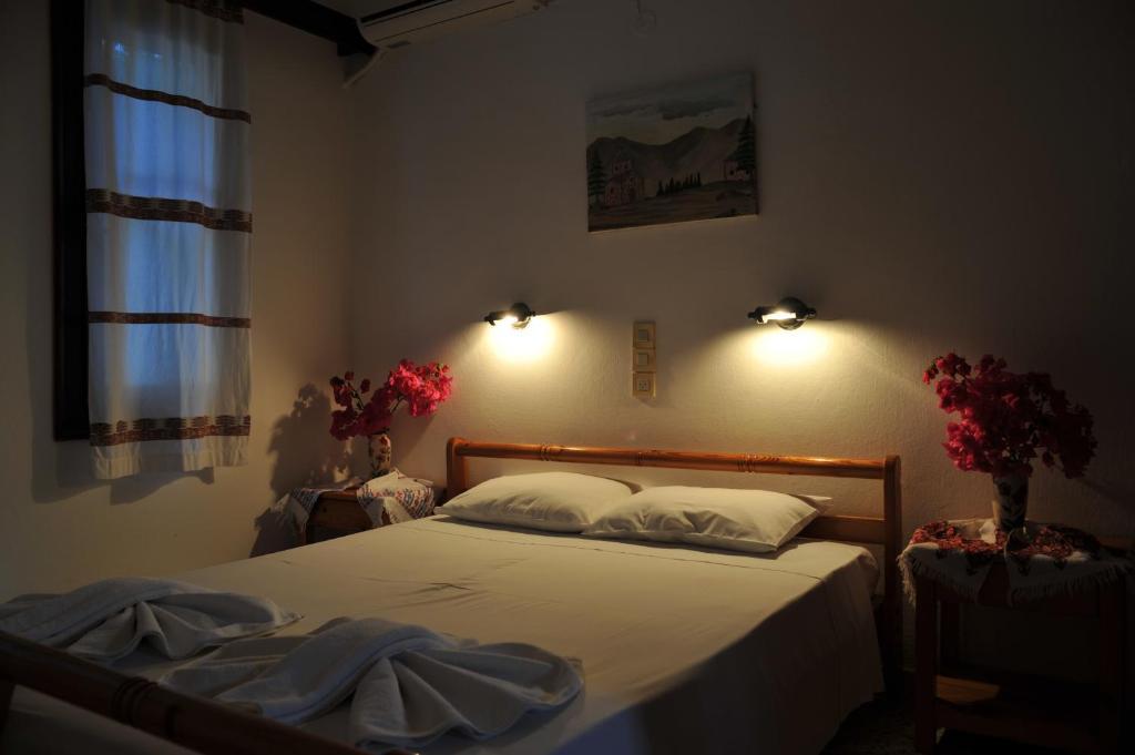 Dolphin Apartments Frangocastelo Room photo